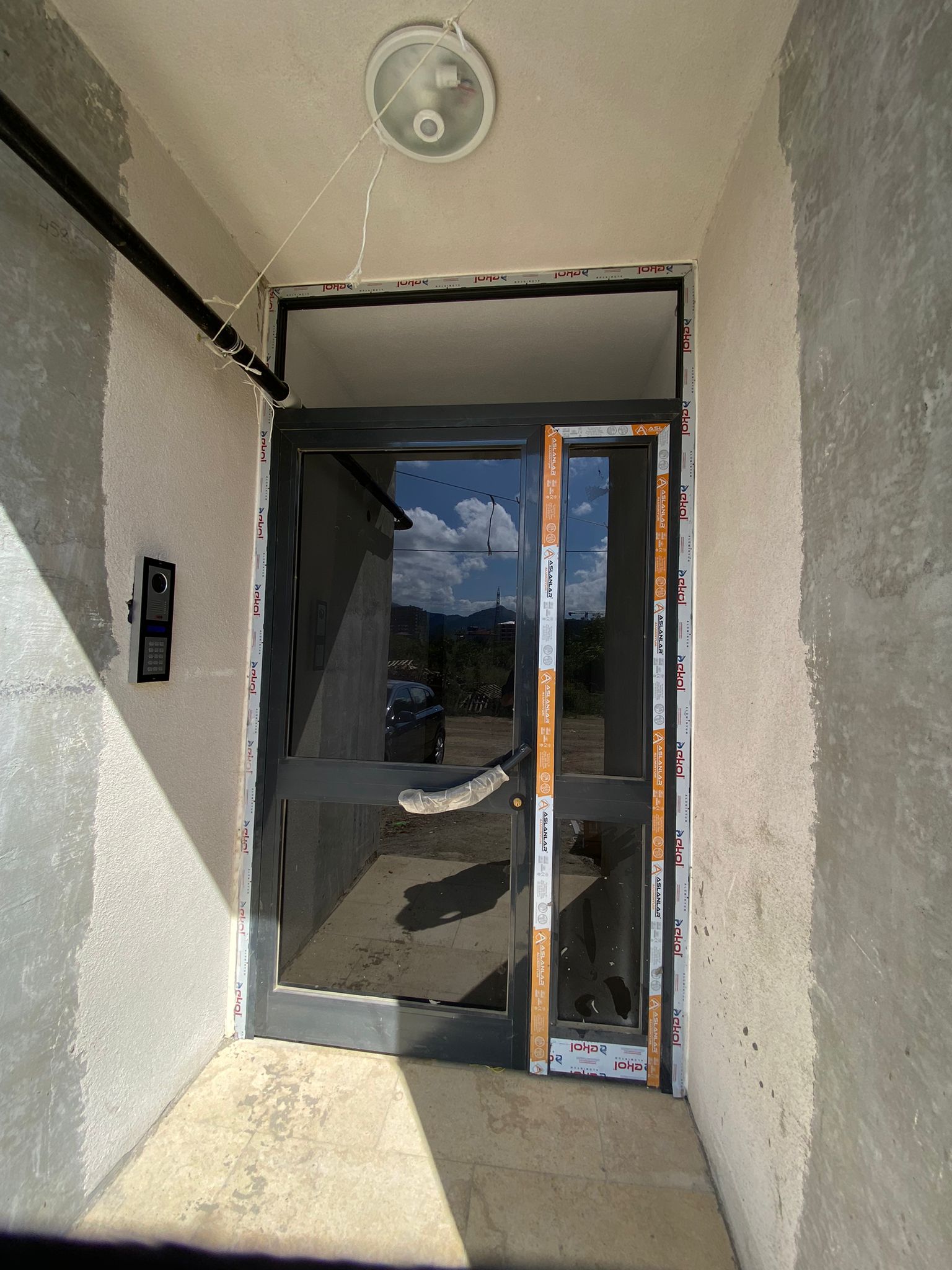 MABEL GAYRMENKUL-MUTFAK KOMBİ DAHİL SIFIR DENİZ MANZARALI DAİRE